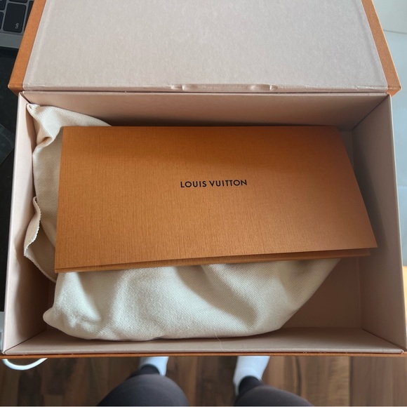 Authentic Louis Vuitton box and dust bag - Picture 3 of 5